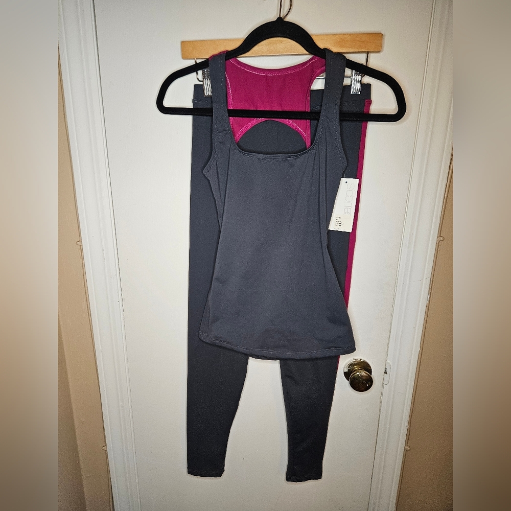 Baltogs Medium Gray and Pink Matching Activewear Set